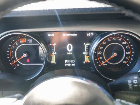 Used 2022 Jeep Wrangler Unlimited Sahara image 21