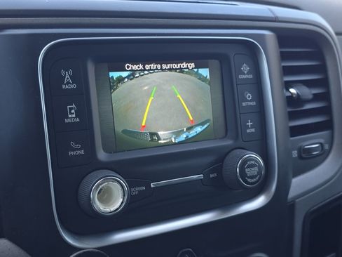 Used 2016 RAM 2500 Tradesman w/ Chrome Appearance Group AWD/4WD image 26