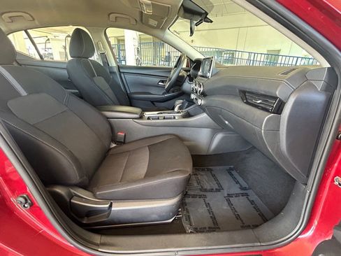 Used 2024 Nissan Sentra SV image 23
