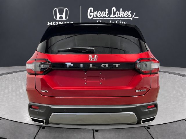New 2026 Honda Pilot Touring image 4