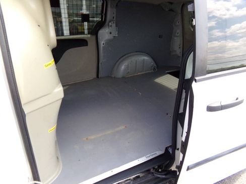 Used 2013 RAM C/V Tradesman FWD image 30