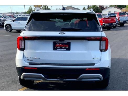 New 2026 Ford Explorer Platinum w/ LUX Leather Package AWD/4WD image 4