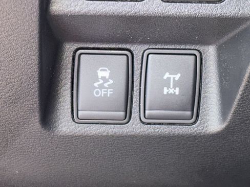 Certified 2025 Nissan Frontier PRO-4X AWD/4WD image 26