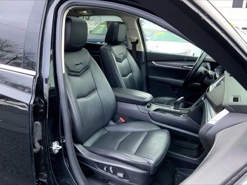 Used 2018 Cadillac XT5 Luxury image 6