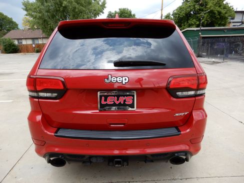 Used 2017 Jeep Grand Cherokee SRT image 6