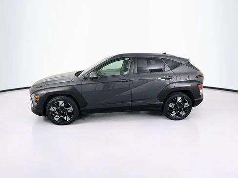 Used 2025 Hyundai Kona SEL FWD image 4