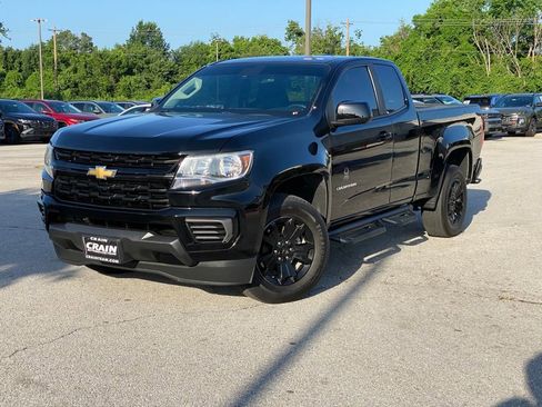 Used 2022 Chevrolet Colorado LT w/ Fleet Safety Package RWD image 3