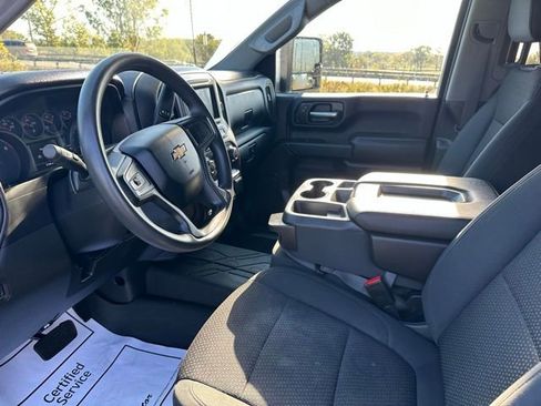 Used 2021 Chevrolet Silverado 2500 Custom w/ Custom Convenience Package image 21