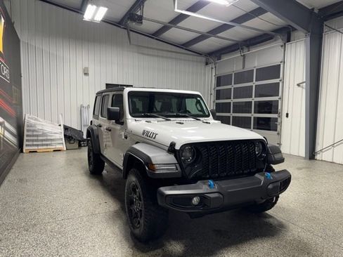 Used 2023 Jeep Wrangler Unlimited w/ 8.4" Radio Group AWD/4WD image 31