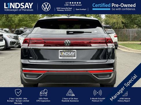 Certified 2024 Volkswagen Atlas Cross Sport SE image 4