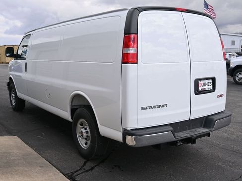 New 2026 GMC Savana 2500 Extended w/ Enhanced Convenience Package image 6