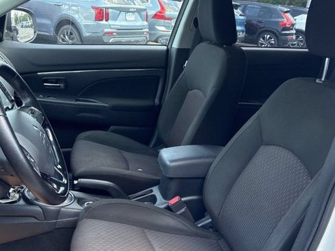 Used 2016 Mitsubishi Outlander Sport SE AWD/4WD image 5