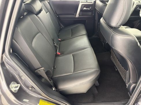 Used 2022 Toyota 4Runner Limited AWD/4WD image 29