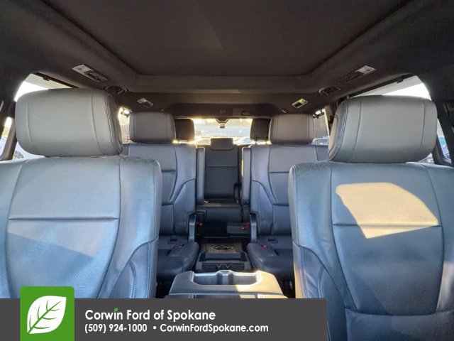 Used 2025 Toyota Sequoia Platinum w/ TRD Off-Road Package AWD/4WD image 38