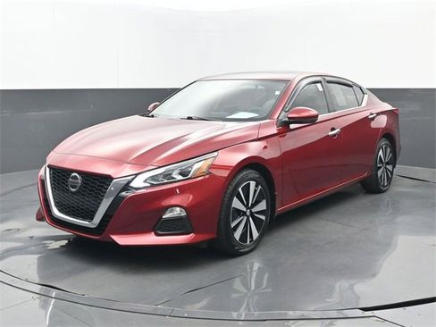 Used 2022 Nissan Altima 2.5 SV w/ SV Premium Package image 25