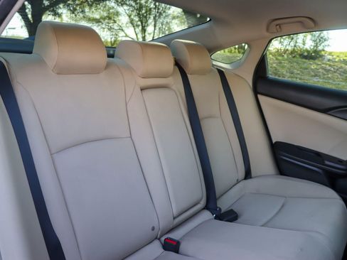 Used 2018 Honda Civic EX-T image 19