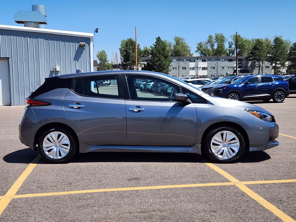 Certified 2025 Nissan Leaf S FWD image 4