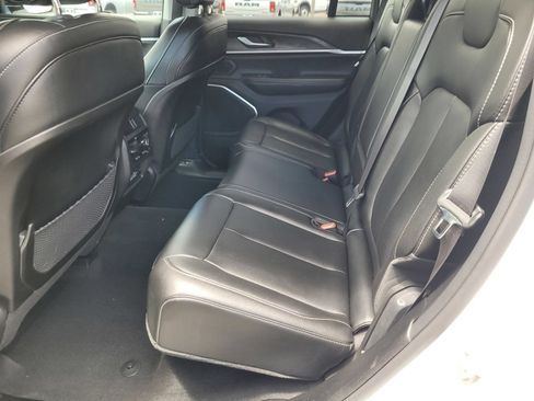 Used 2023 Jeep Grand Cherokee 4WD 4xe image 12