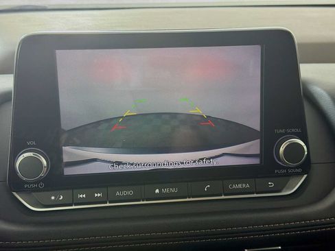Certified 2023 Nissan Rogue SV FWD image 11
