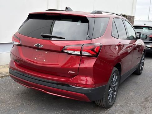 Certified 2024 Chevrolet Equinox RS image 3