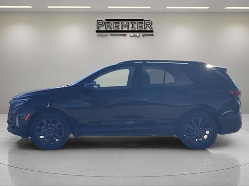 Used 2022 Chevrolet Equinox RS w/ RS Leather Package image 6