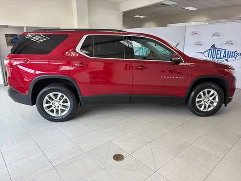 Used 2021 Chevrolet Traverse LT FWD image 8