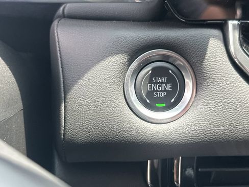 Used 2024 GMC Canyon Elevation w/ Convenience Package RWD image 22