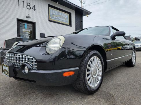 Used 2004 Ford Thunderbird Deluxe image 2