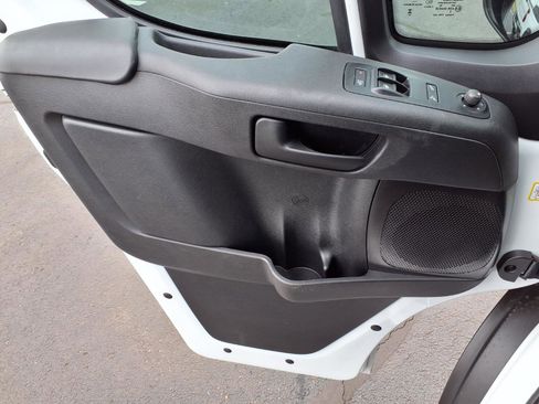 Used 2024 RAM ProMaster 2500 w/ Convenience Group image 18