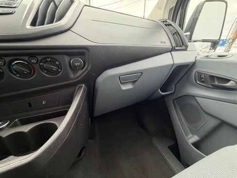 Used 2015 Ford Transit 150 XLT image 50