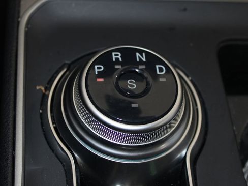 Used 2024 Ford Edge SE image 26