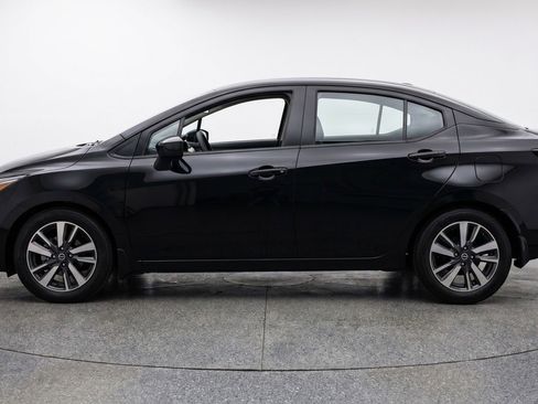 Used 2025 Nissan Versa SV FWD image 5