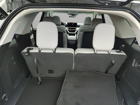 New 2026 Ford Explorer Active image 10