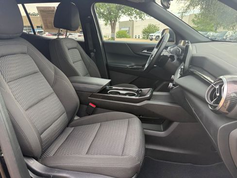 Used 2025 Chevrolet Equinox LT image 38