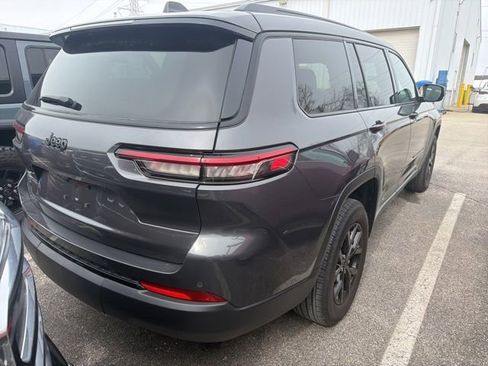 Used 2024 Jeep Grand Cherokee L Laredo image 5