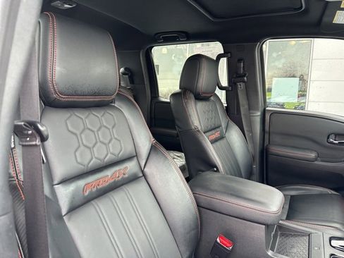 Used 2023 Nissan Frontier PRO-4X w/ Pro-4X Premium Package image 19