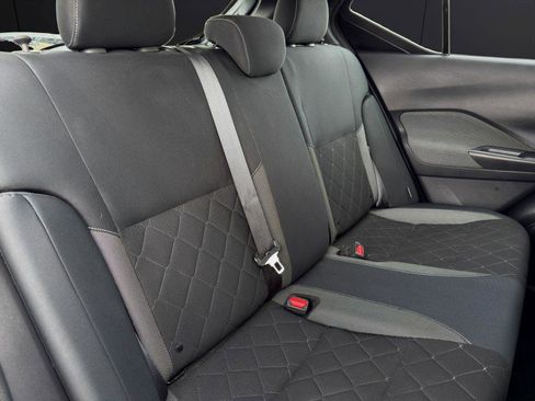 Used 2020 Nissan Kicks S image 20