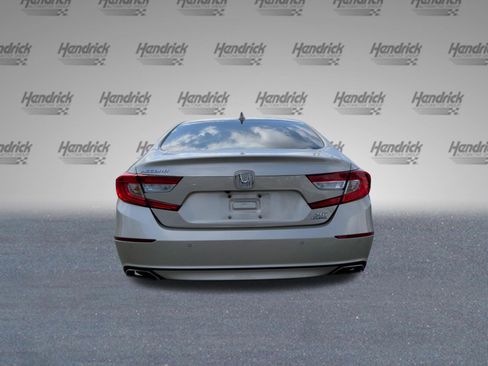 Used 2020 Honda Accord Touring image 8