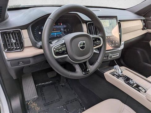 Certified 2026 Volvo XC90 B6 Plus w/ Protection Package Premier image 10