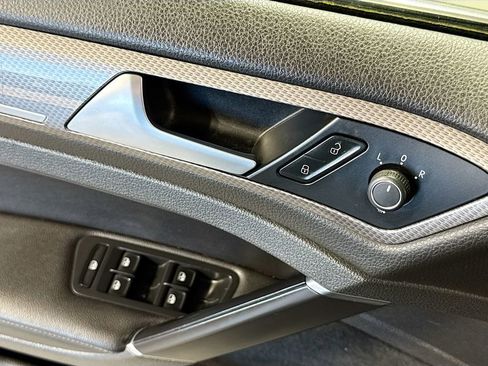Used 2017 Volkswagen Golf Alltrack SE image 17