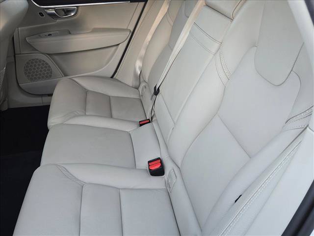 Used 2018 Volvo V90 T6 Cross Country w/ Convenience Package AWD/4WD image 17