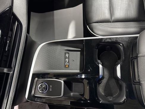 Certified 2025 Buick Enclave Sport Touring w/ Power Package image 15