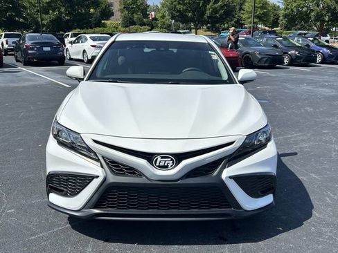 Used 2023 Toyota Camry SE FWD image 9