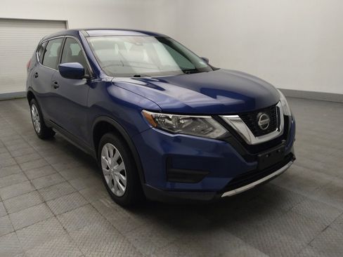 Used 2020 Nissan Rogue S FWD image 13