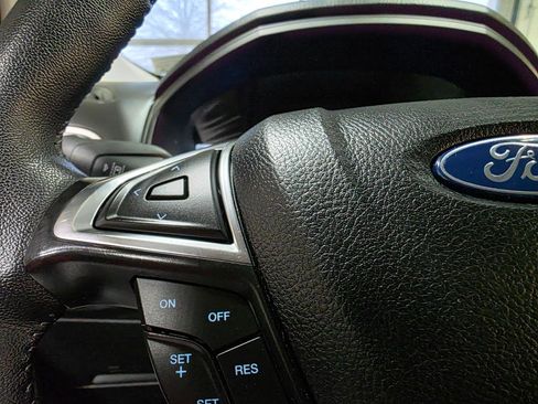 Used 2024 Ford Edge SEL image 28