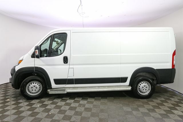 Used 2025 RAM ProMaster 2500 w/ U-Haul Equipment Group FWD image 6