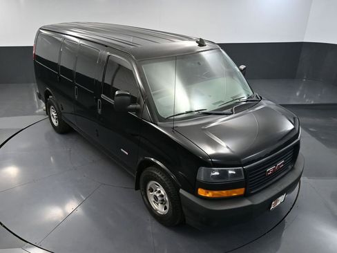 Used 2018 GMC Savana 2500 image 50