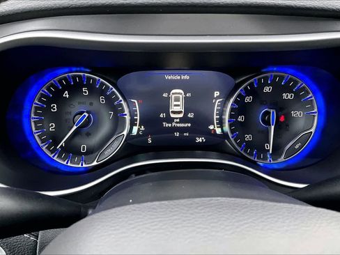 New 2026 Chrysler Pacifica Select image 18