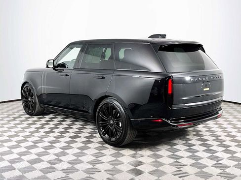 Used 2025 Land Rover Range Rover SE image 7