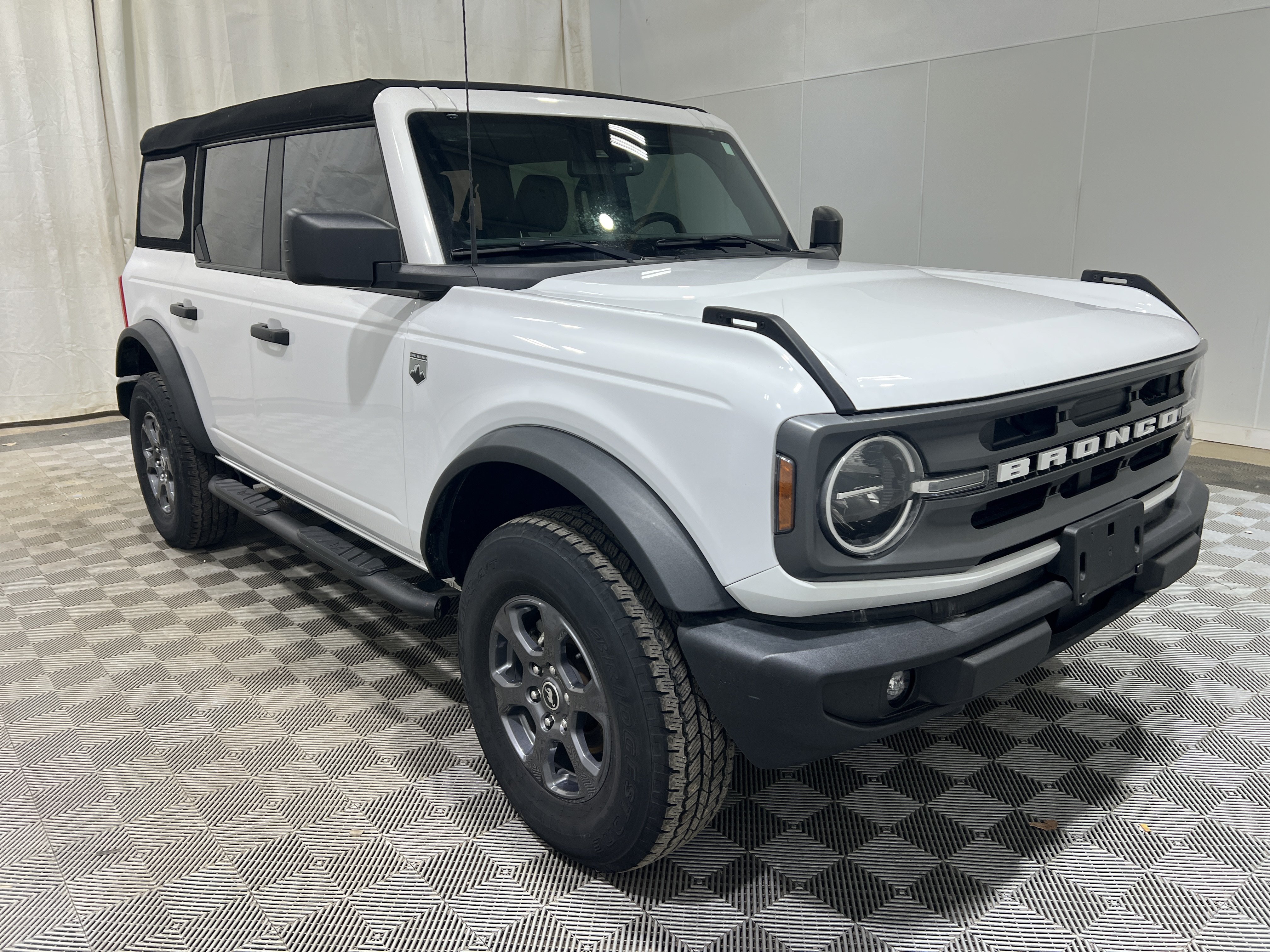 Used 2024 Ford Bronco Big Bend AWD/4WD image 4
